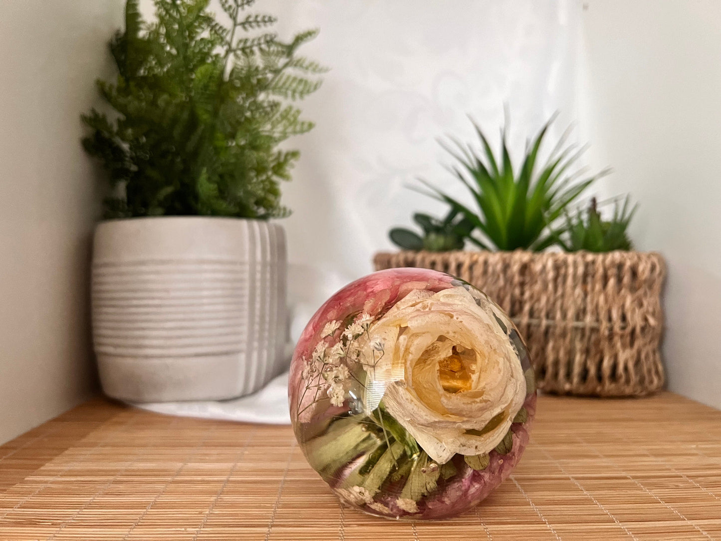 10cm Sphere Paper Weight