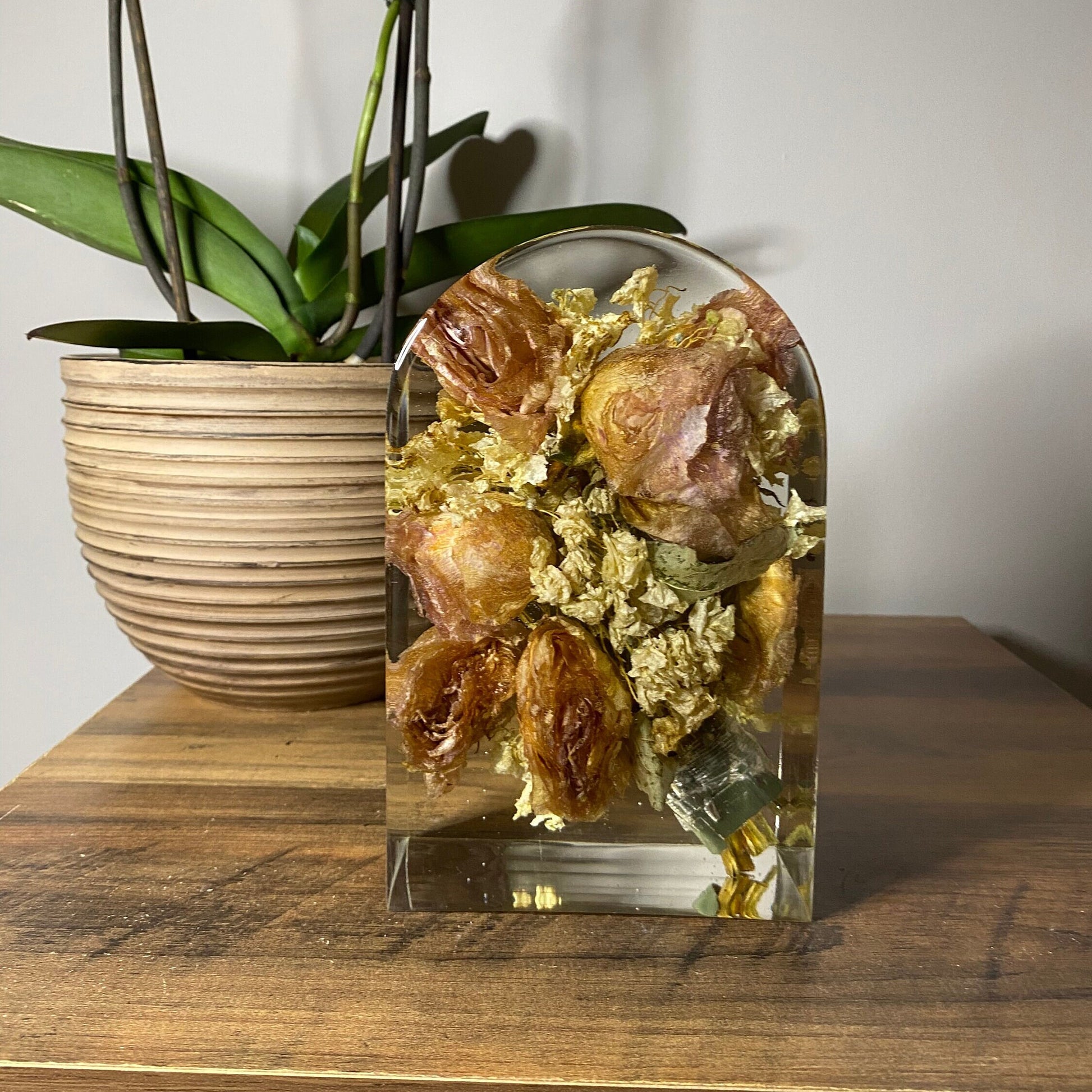 Wedding Bouquet Preservation Arch, Keepsake, Preserved Flowers, Wedding Gift, Any Occasion Flowers, Floral, Flowers in resin, Custom Made