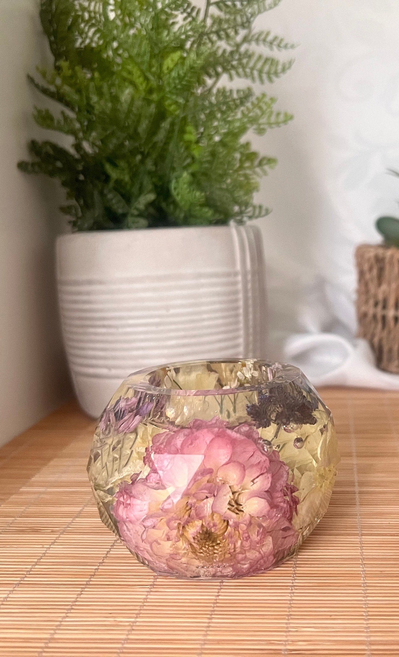 Medium Faceted Tealight